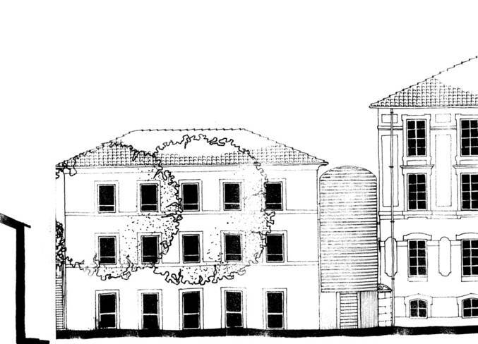 Extension à la gauche du bâtiment principal